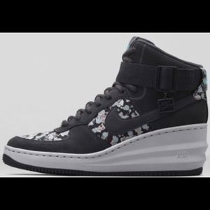 Nike Lunar Force 1 Sky Hi x Liberty of London